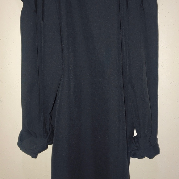 blouse - Picture 4 of 6